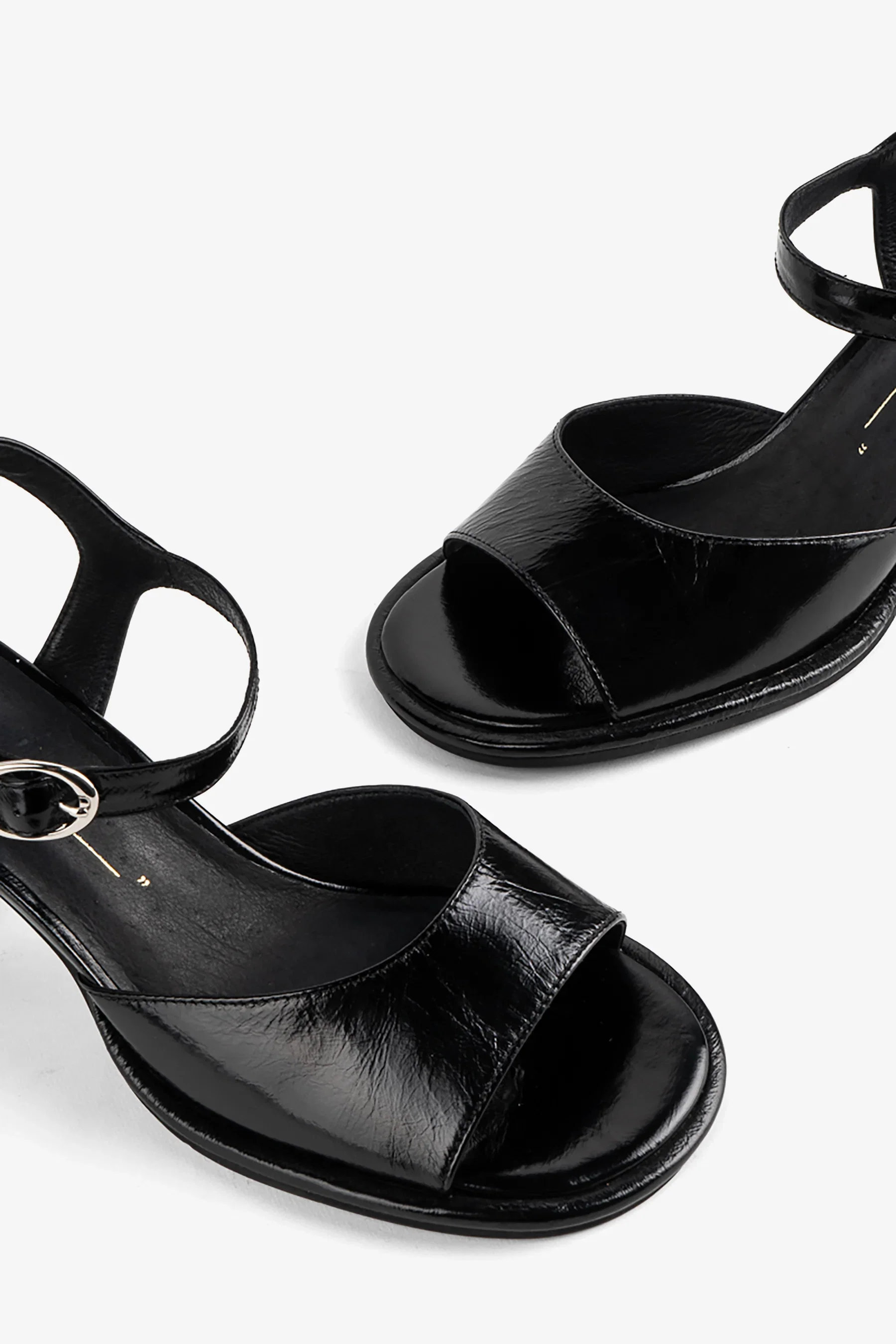 INTENTIONALLY BLANK ASTRO HEELS IN BLACK - Image 4