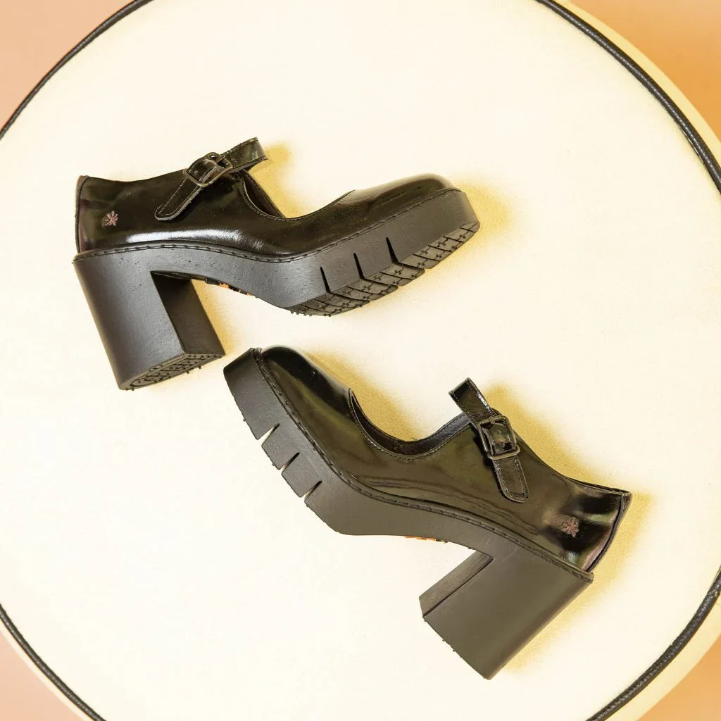 ART BERNA MARY JANES IN BLACK - Image 3