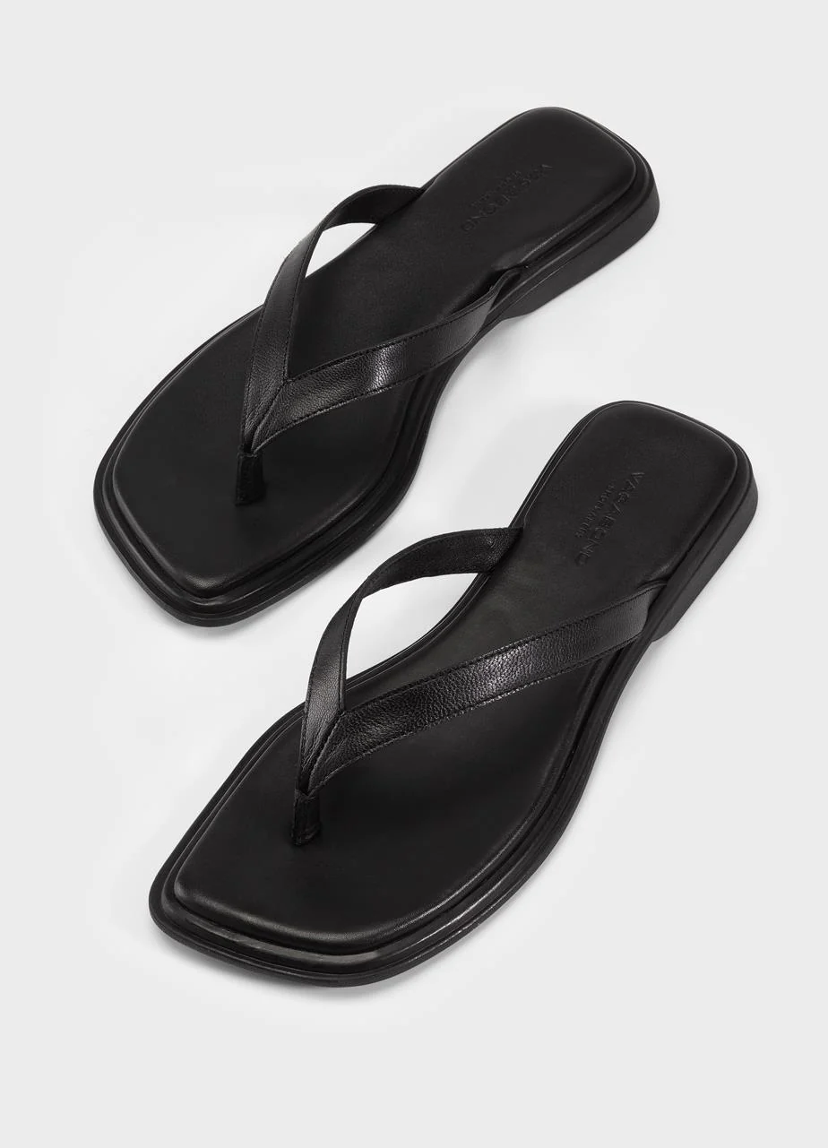 VAGABOND IZZY FLIP-FLOP BLACK - Image 3