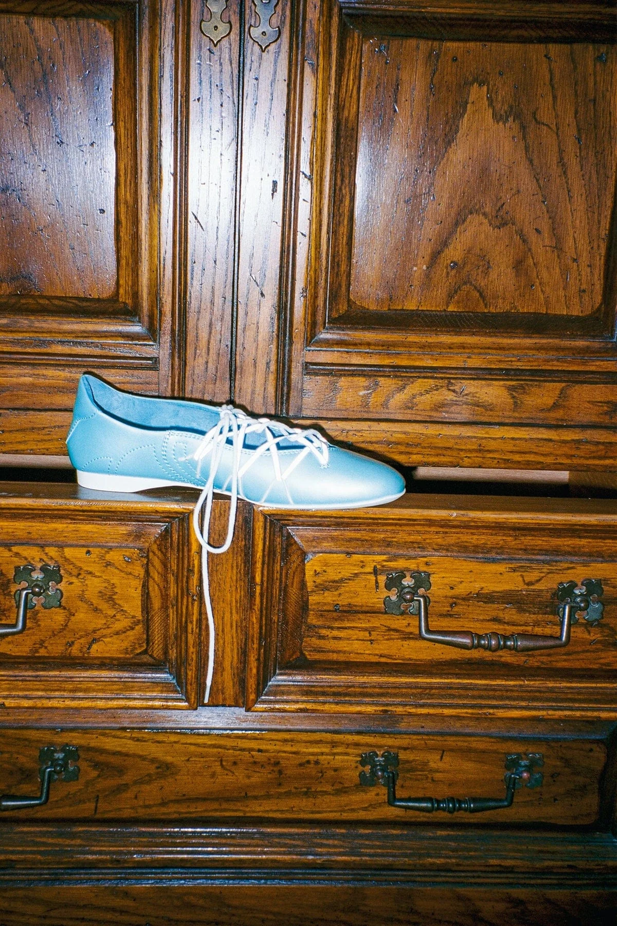 JEFFREY CAMPBELL M-V-P FLATS IN METALIC BLUE - Image 6