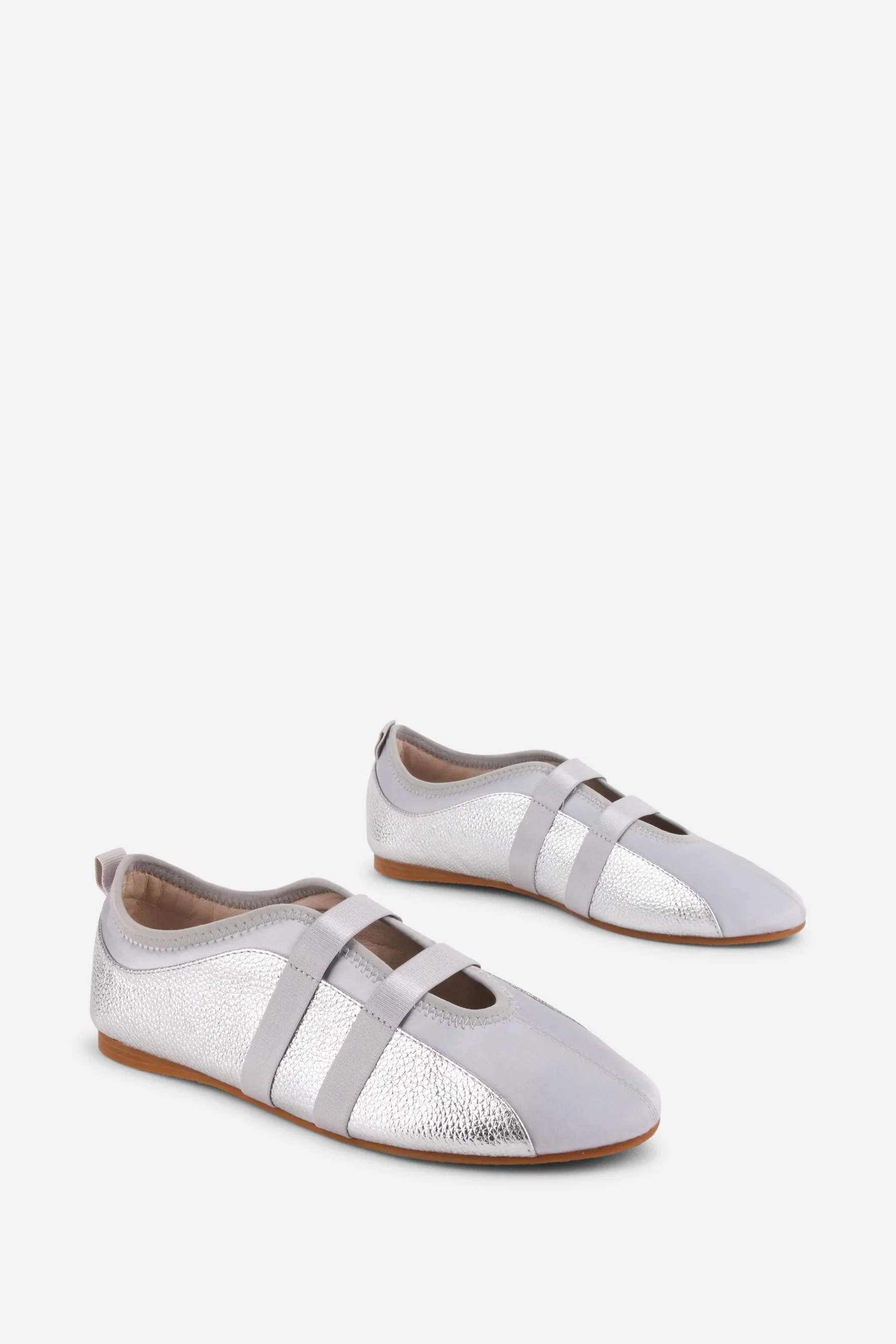 INTENTIONALLY BLANK SPORTY FLAT SILVER - Image 4