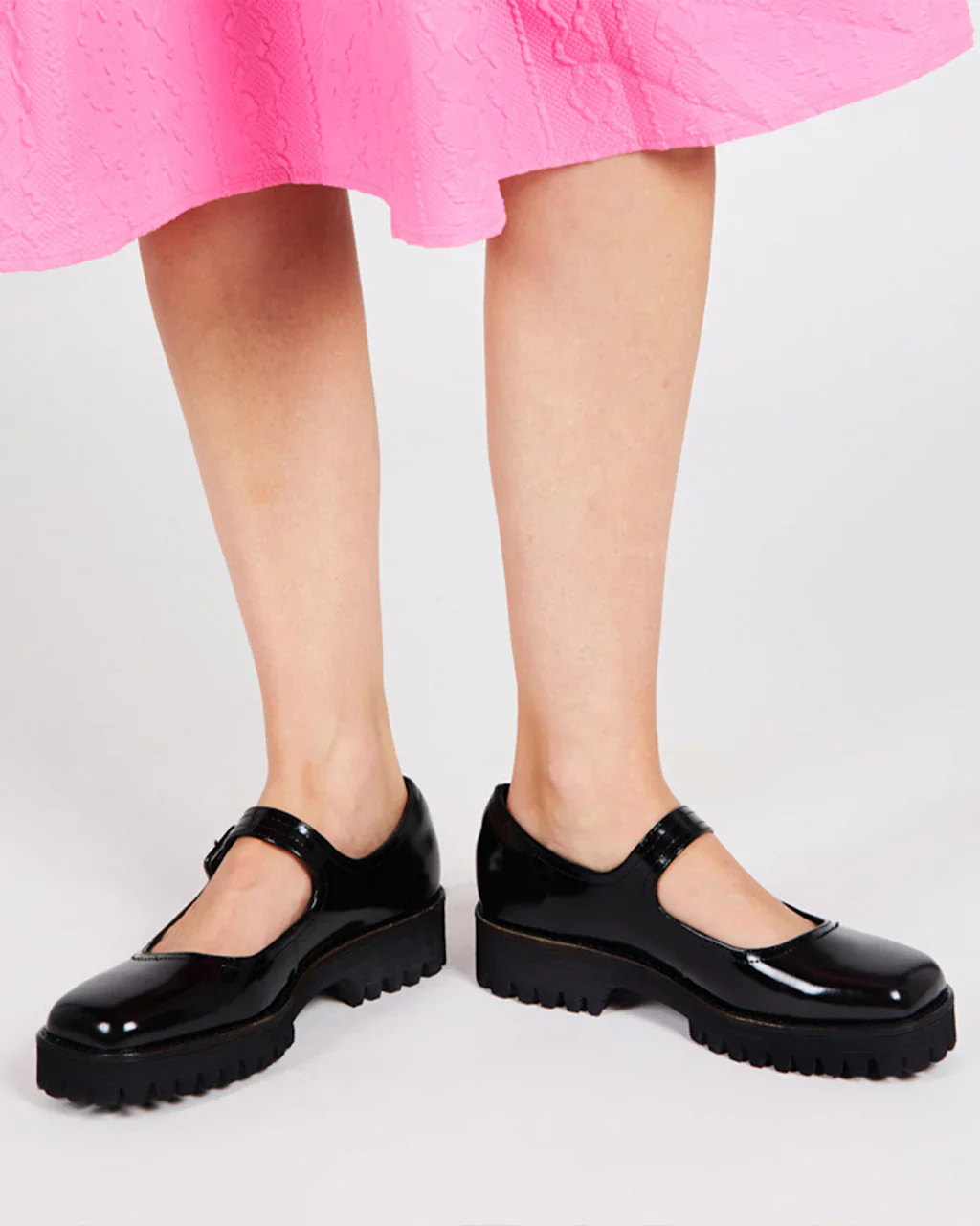 INTENTIONALLY BLANK VERONICA MJ FLATS - Image 4